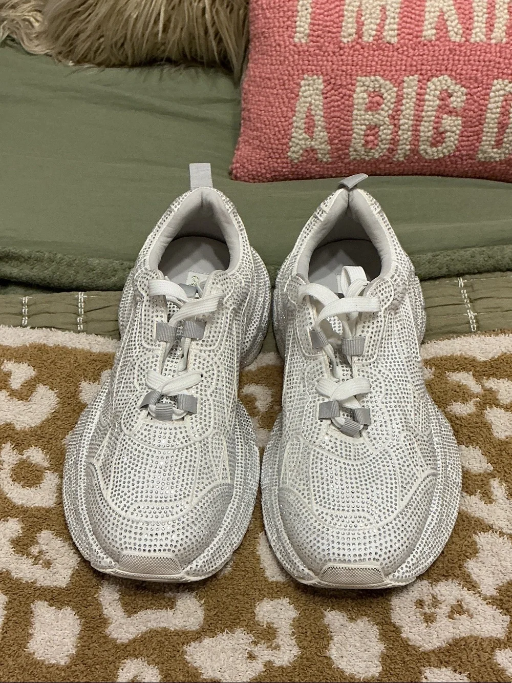 Cape Robbin White Women's Mesh Sneakers